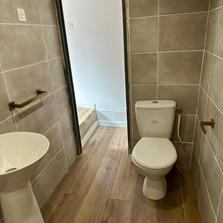 CARPENTRAS appartement climatisé 3e étage situé dans le centre historique - Appartement 3 Chambres - 30