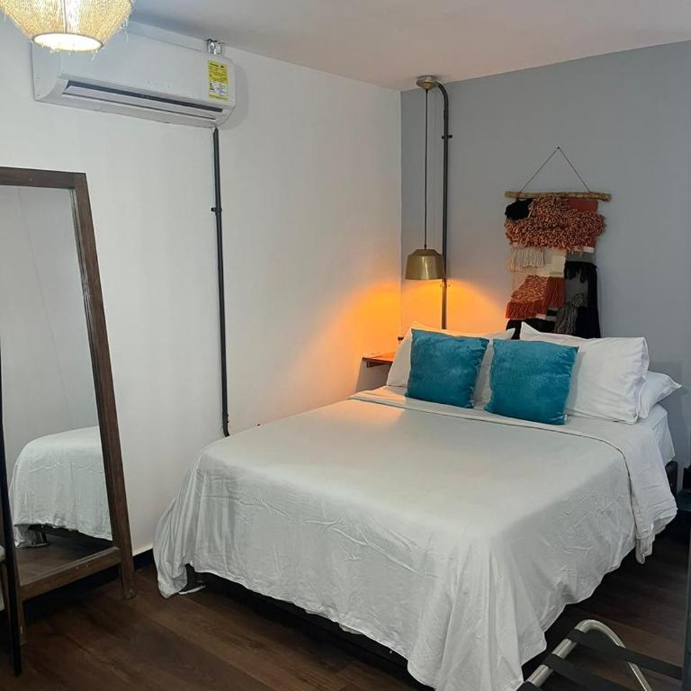 Hotel Kim - Habitación Doble Pequeña - 1