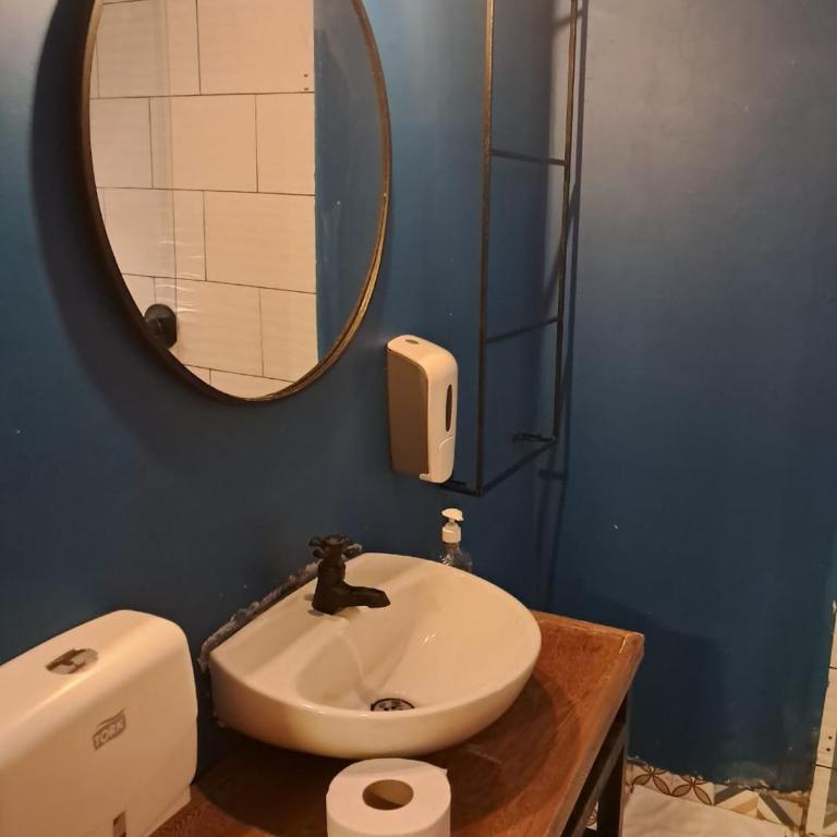 Hostal Casa Primavera - Habitación Doble con baño privado - 13