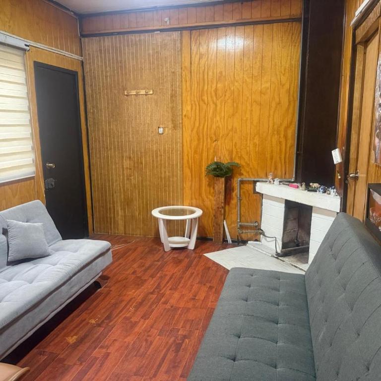 Casa España - Three-Bedroom House - 2