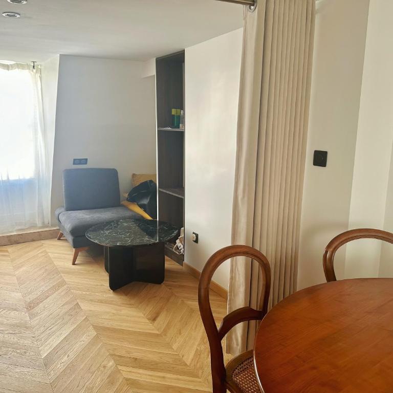 Chic Apartment in Paris Centre Next to Opéra & Louvre - Apartment mit 2 Schlafzimmern - 8