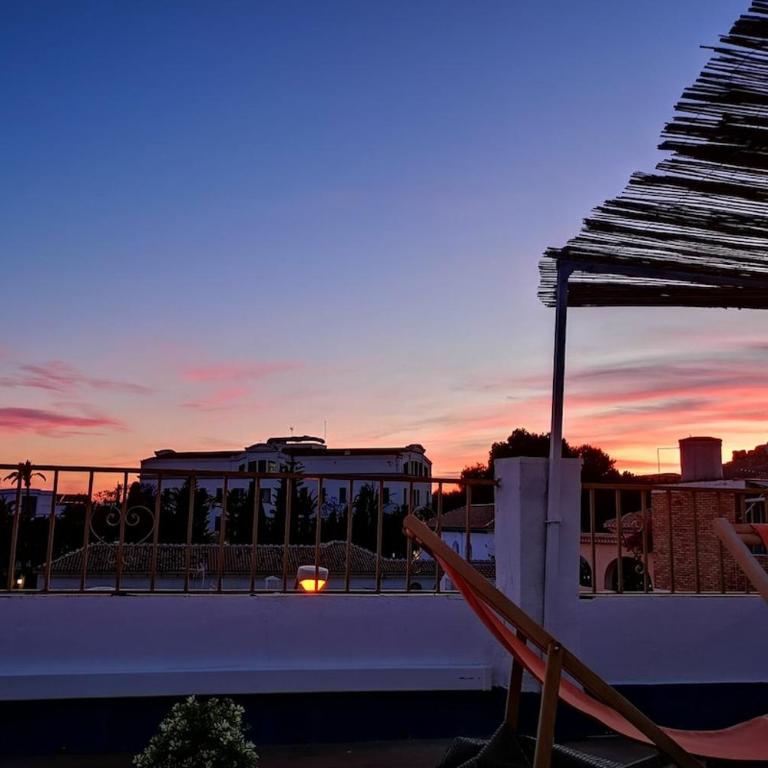 Family Penthouse Duplex 3 BDR & Private Terrace - Three-Bedroom Apartment - 22