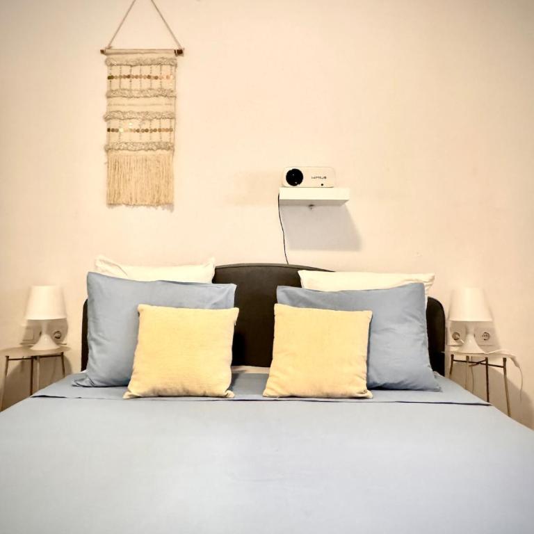 Family Penthouse Duplex 3 BDR & Private Terrace - Three-Bedroom Apartment - 2