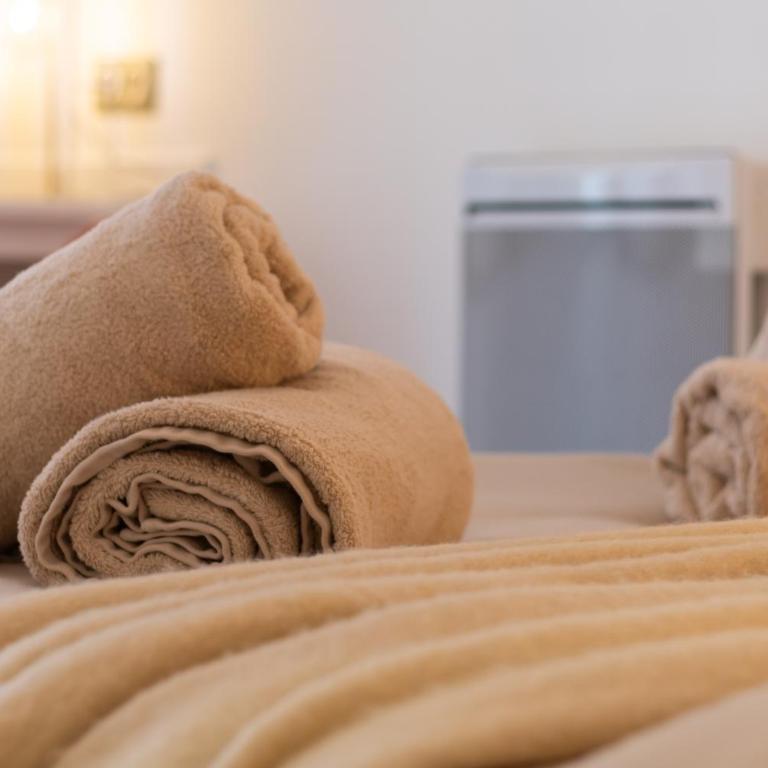 2 pièces coup de cœur, balcon ensoleillé, 5 min à pied du sanctuaire - Appartement 1 Chambre avec Balcon et Vue sur la Ville - 24