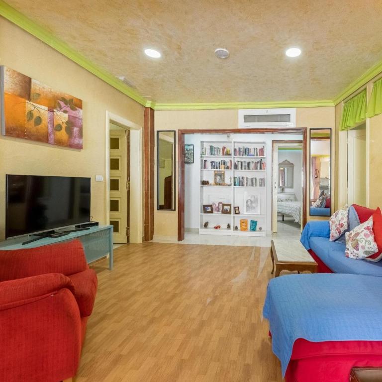 Apartment with communal pool and garden - Two-Bedroom Apartment - 10