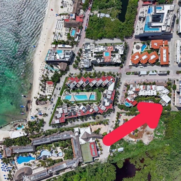 Rooftop Penthouse 150m to Beach & 280m to 5th Ave - Three-Bedroom Premium Apartment with Balcony - 1