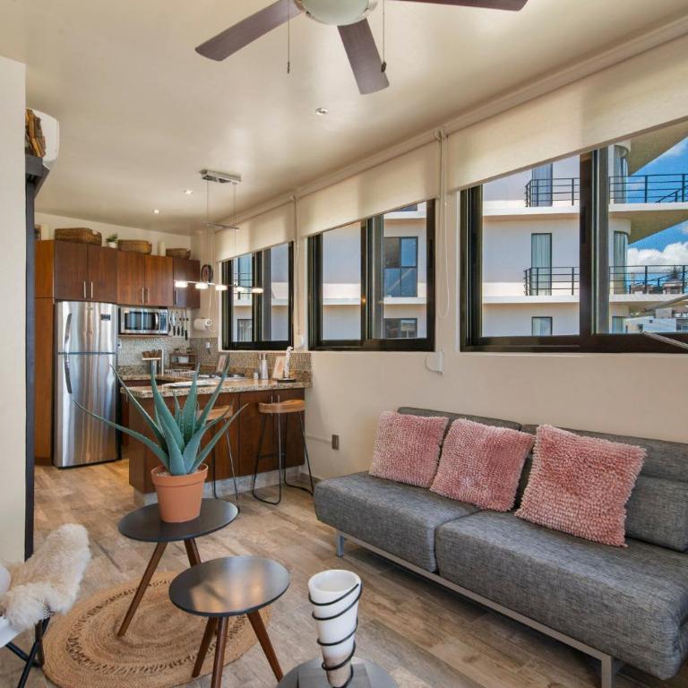 Rooftop Penthouse 150m to Beach & 280m to 5th Ave - Three-Bedroom Premium Apartment with Balcony - 45