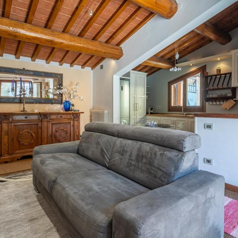 Small Villa with parking - One-Bedroom House - 6