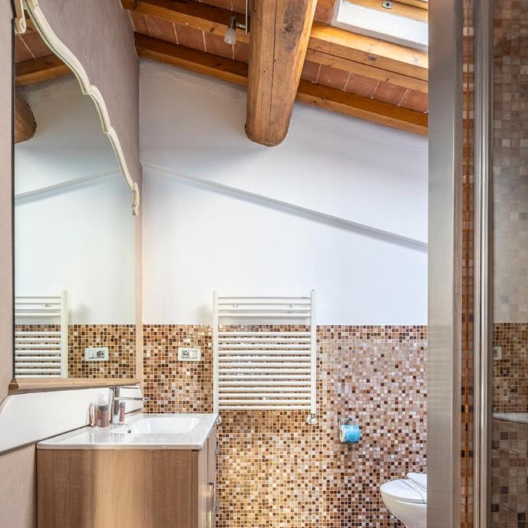 Small Villa with parking - One-Bedroom House - 16