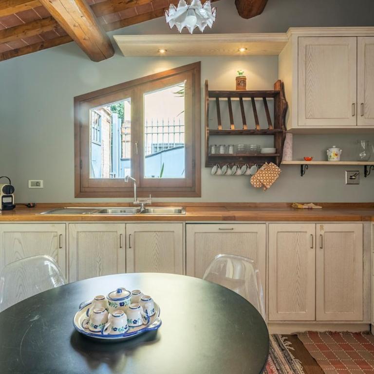 Small Villa with parking - One-Bedroom House - 31