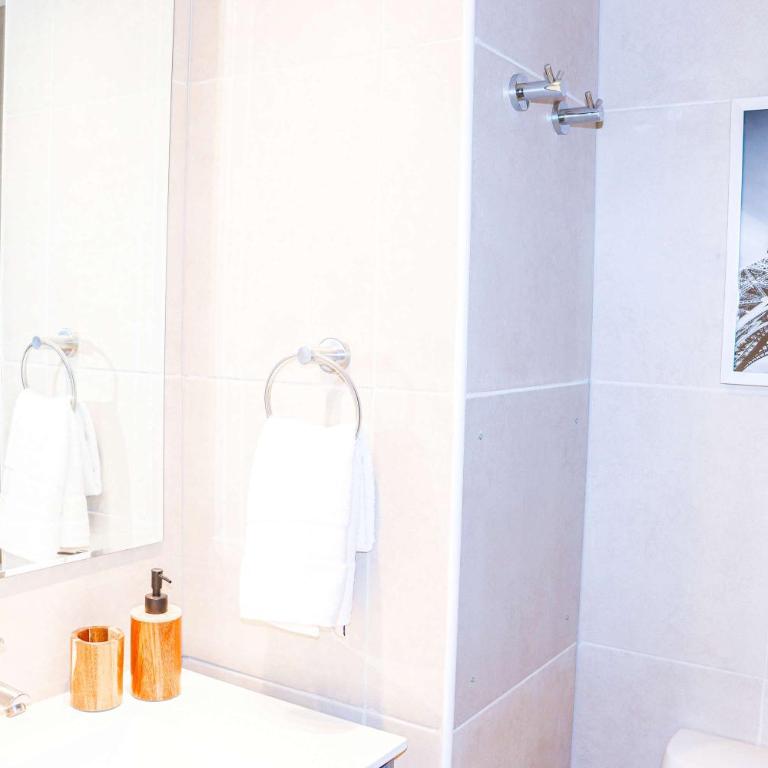 HOM I Comodo Studio 2PAX en Calle Carmen Santiago - Estudio - 12