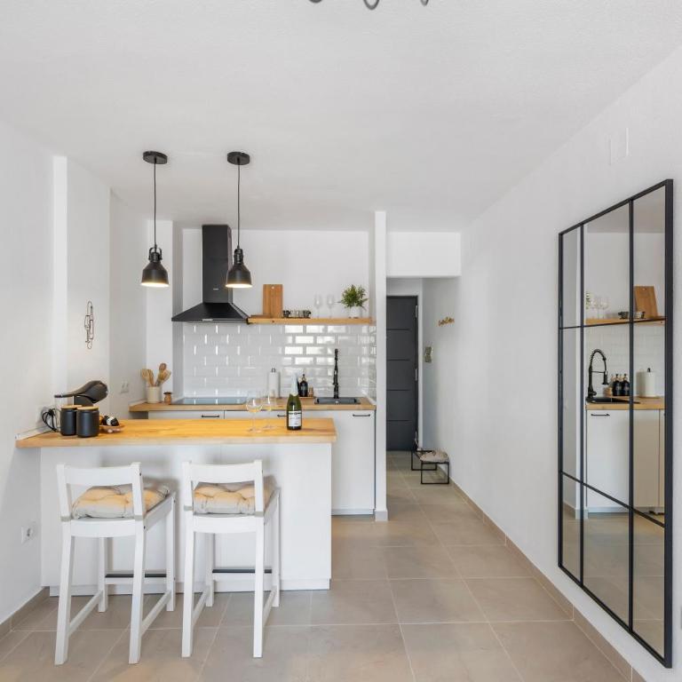 1BDR Studio 150m from Sea with Workspace - Apartamento de 1 dormitorio - 9