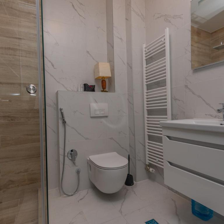 Elite Two Premium Apartment - One-Bedroom Apartment - 8