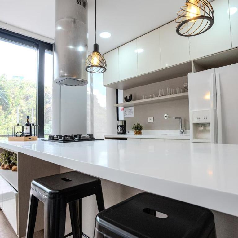 Energy Living - Luxury Apartment with Jacuzzi and Private Terrace - One-Bedroom Apartment - 16