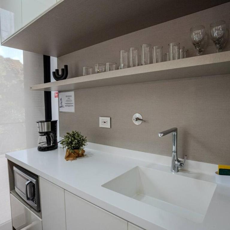 Energy Living - Luxury Apartment with Jacuzzi and Private Terrace - One-Bedroom Apartment - 10