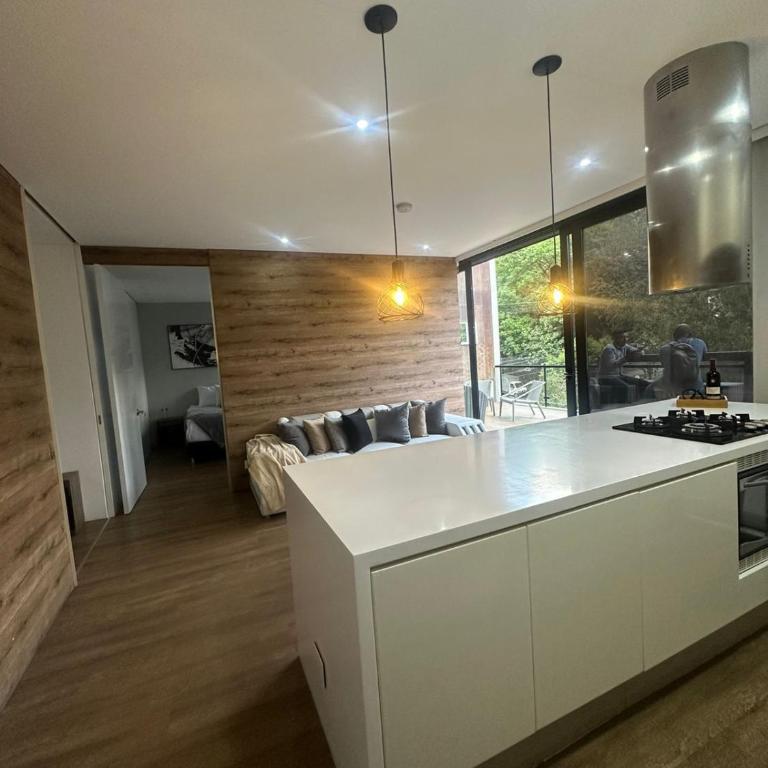 Energy Living - Luxury Apartment with Jacuzzi and Private Terrace - One-Bedroom Apartment - 6