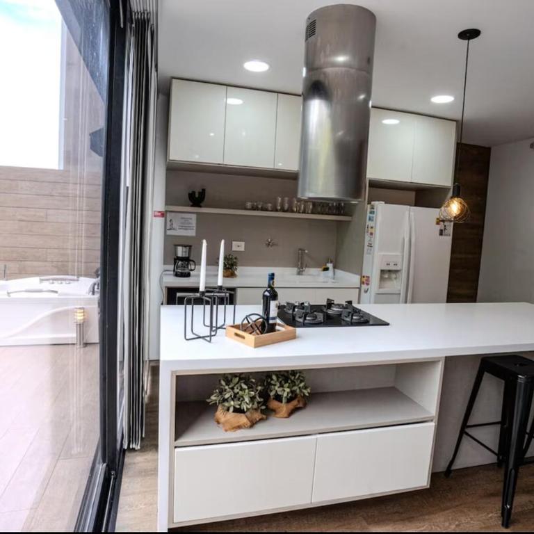 Energy Living - Luxury Apartment with Jacuzzi and Private Terrace - One-Bedroom Apartment - 12