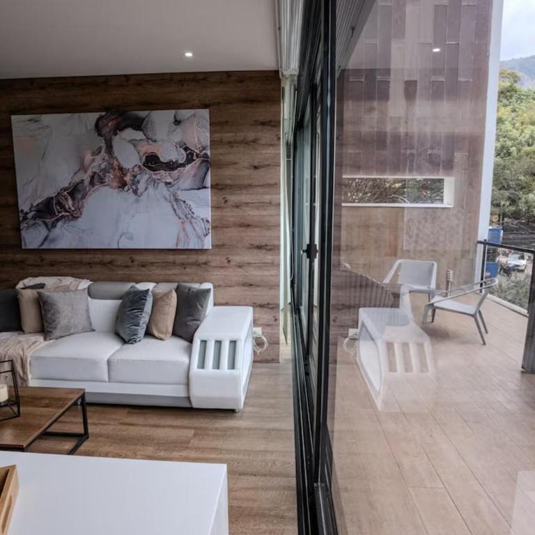 Energy Living - Luxury Apartment with Jacuzzi and Private Terrace - One-Bedroom Apartment - 38