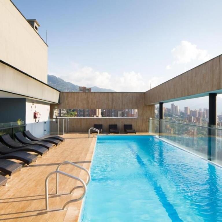 Energy Living - Luxury Apartment with Jacuzzi and Private Terrace - One-Bedroom Apartment - 39