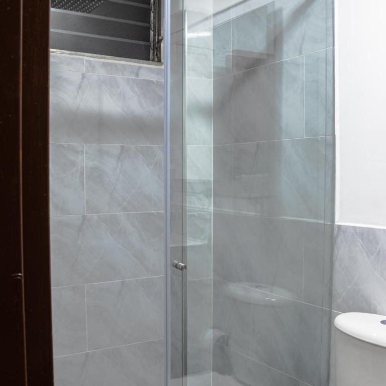 The Garden House - Laureles-Estadio-Metro - Five-Bedroom Premium Apartment - 35