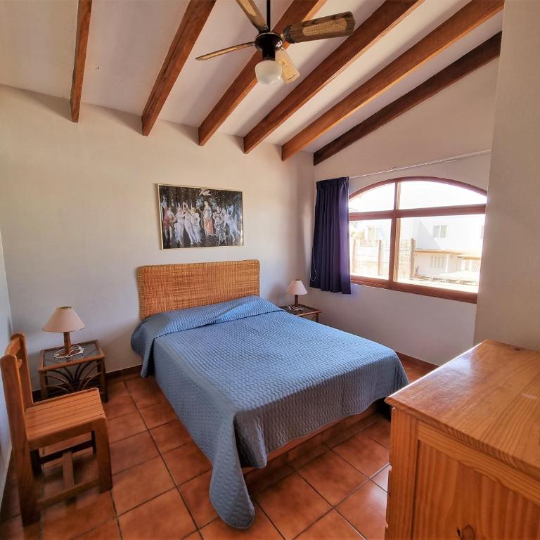 Condominio 4 Estaciones - Three-Bedroom House - 13