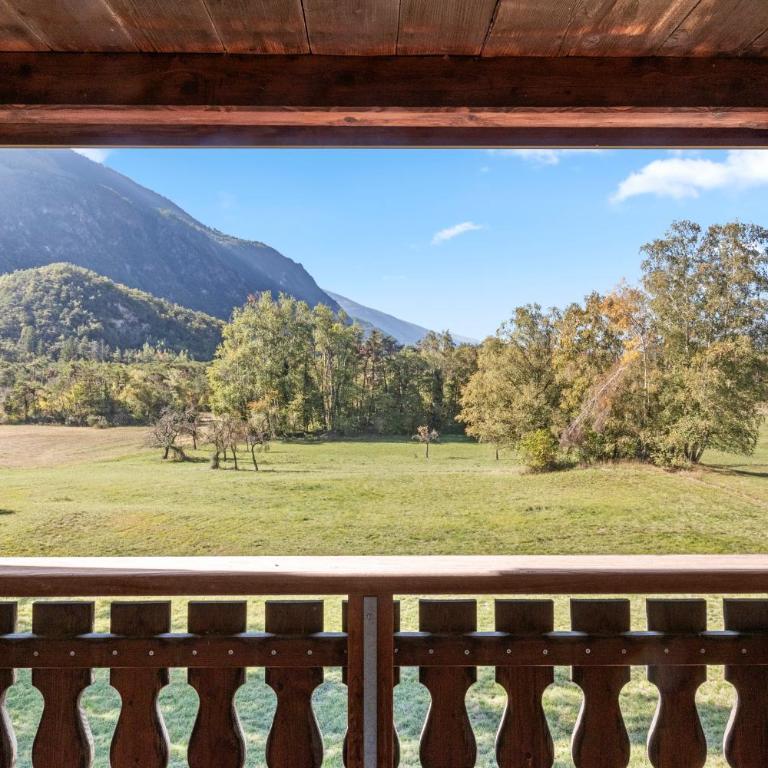 Gîte Salgesh - 16 pers & 16 lits - Terrasse - Nature - Haus mit 5 Schlafzimmern - 48