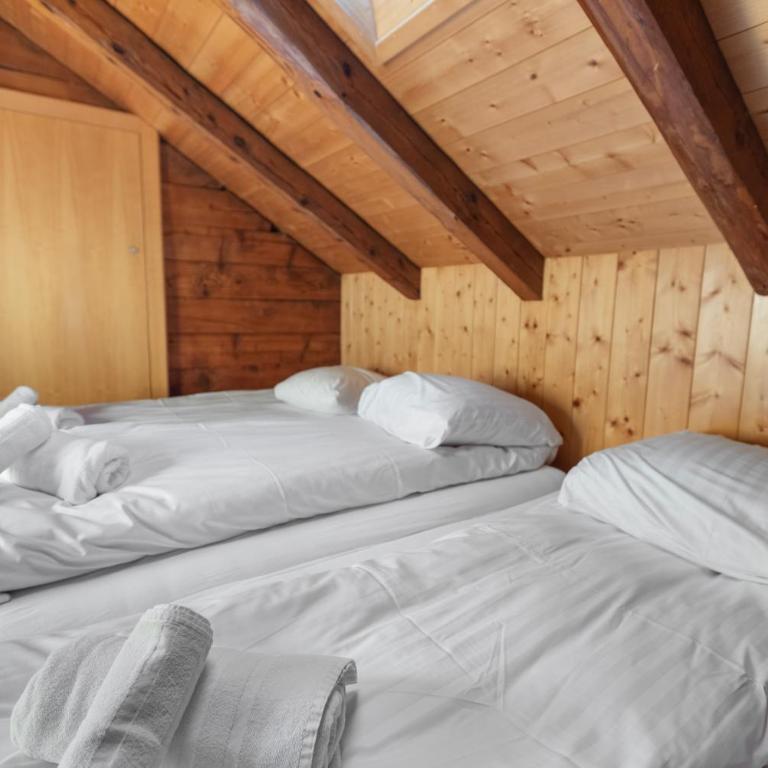 Gîte Salgesh - 16 pers & 16 lits - Terrasse - Nature - Haus mit 5 Schlafzimmern - 35