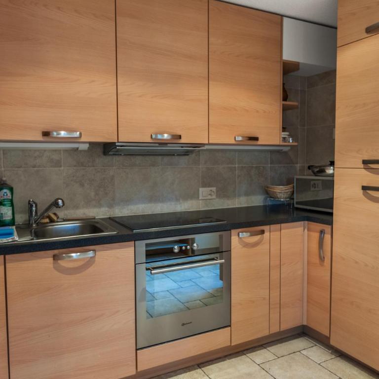 Gîte Salgesh - 16 pers & 16 lits - Terrasse - Nature - Haus mit 5 Schlafzimmern - 4