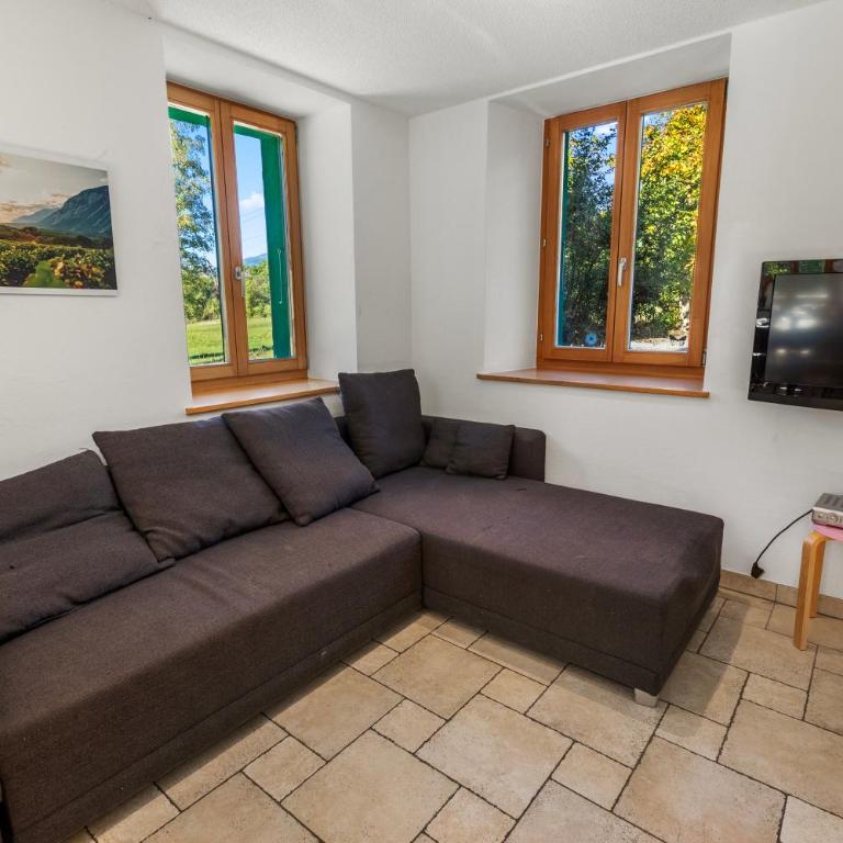 Gîte Salgesh - 16 pers & 16 lits - Terrasse - Nature - Haus mit 5 Schlafzimmern - 11