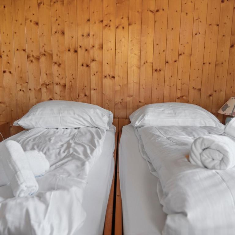 Gîte Salgesh - 16 pers & 16 lits - Terrasse - Nature - Haus mit 5 Schlafzimmern - 22