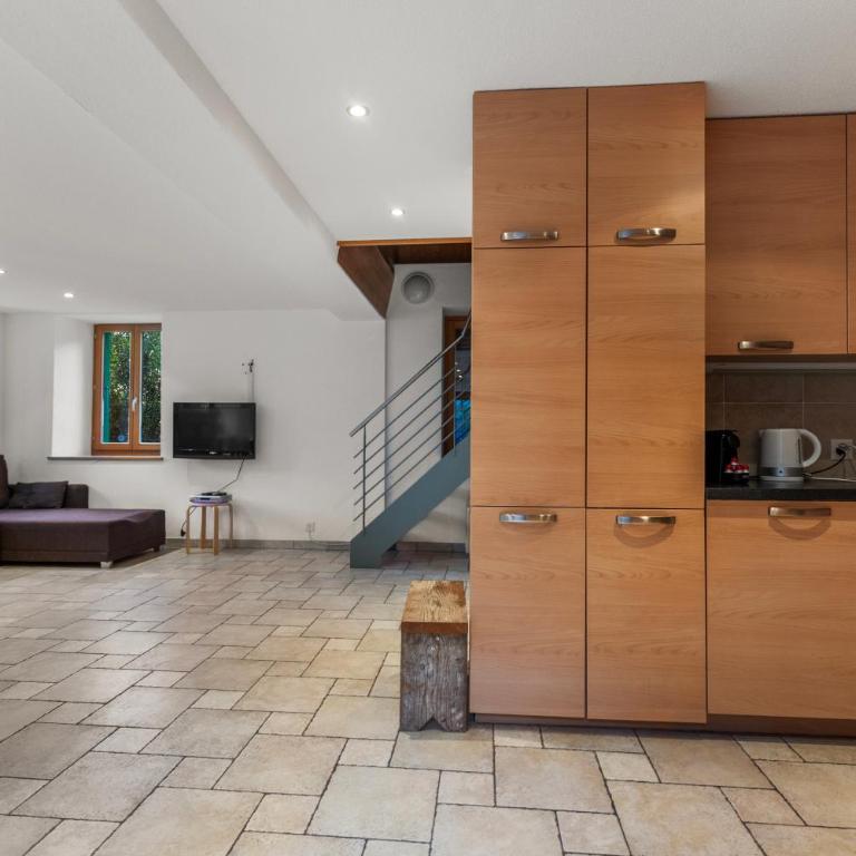 Gîte Salgesh - 16 pers & 16 lits - Terrasse - Nature - Haus mit 5 Schlafzimmern - 6