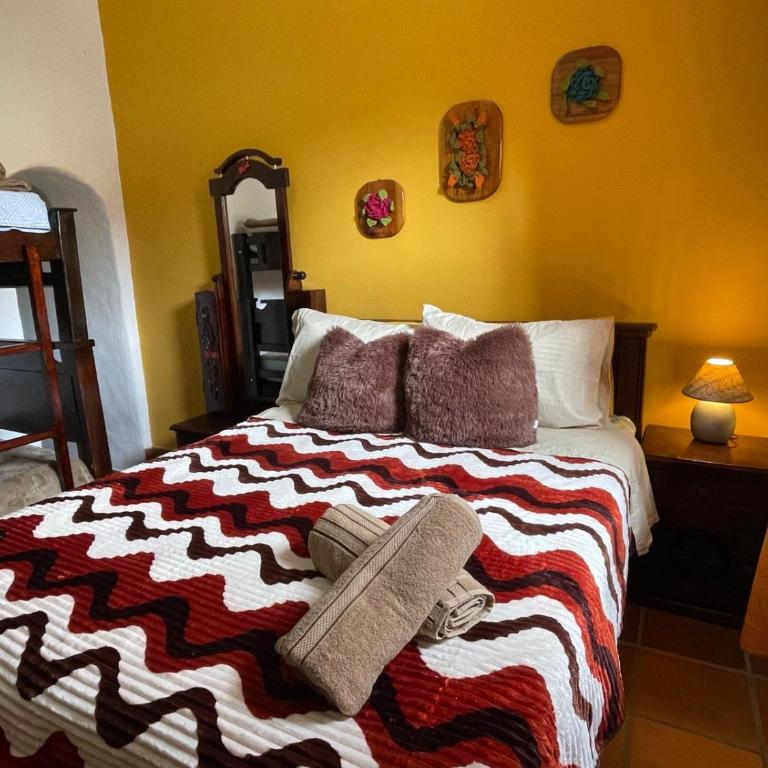 Casa Loma - Three-Bedroom Vacation Home - 2