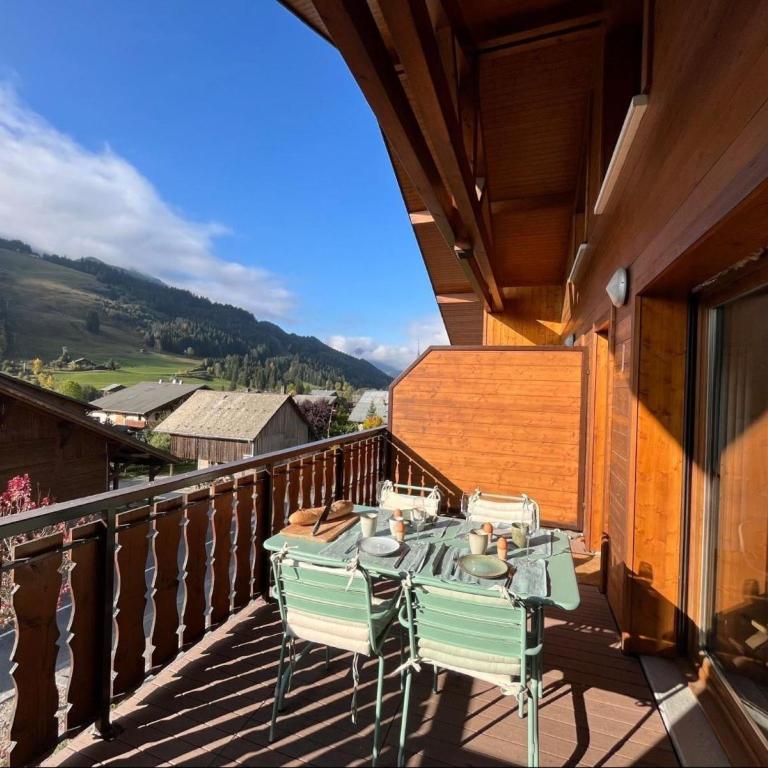 Spacious apartment with balcony in the French Alps - Appartement 3 Chambres - 5