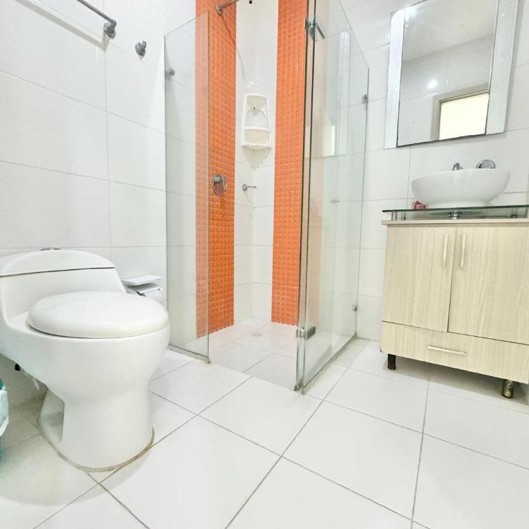 Edificio arrecife apartamentos frente al mar - Three-Bedroom Apartment with Sea View - 13