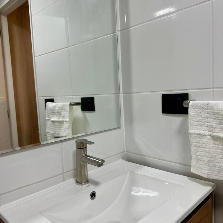 Espléndido y central depto en distrito Icono - Apartamento de 2 dormitorios - 10