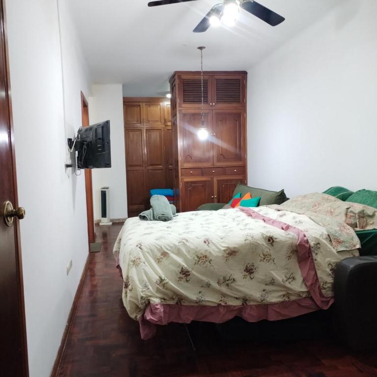 Miraflores Cozy Private Apartment with ocean view - Three-Bedroom Apartment - 2