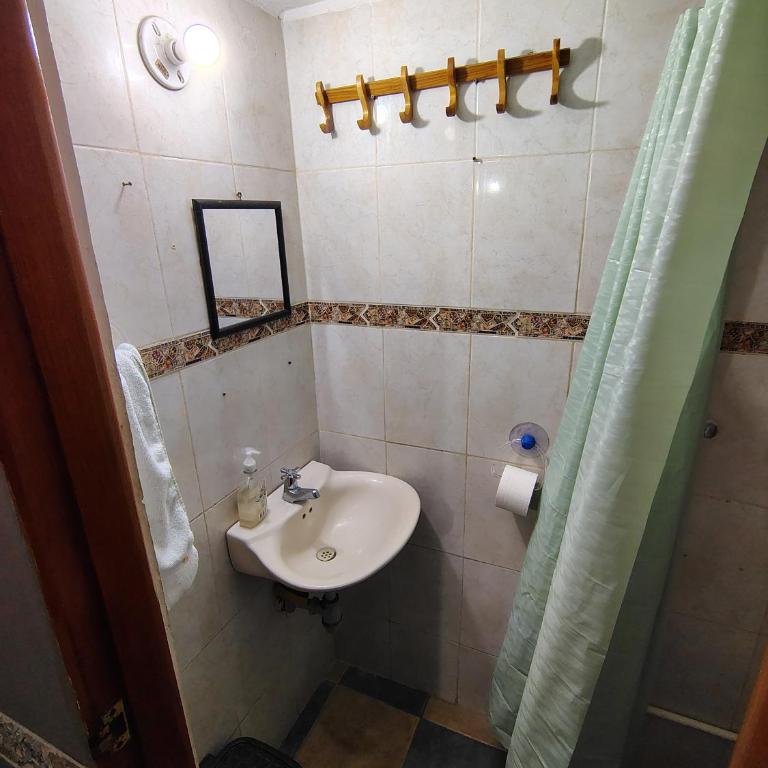 TINY ROOM con Ventilador - Queen Room - 1