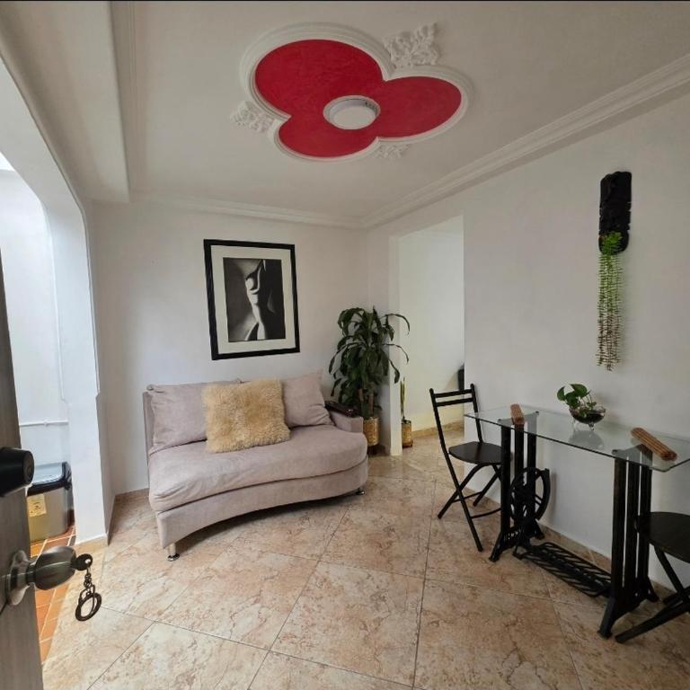 aparta-estudio cerca estación metro poblado - Apartamento de 1 dormitorio - 3