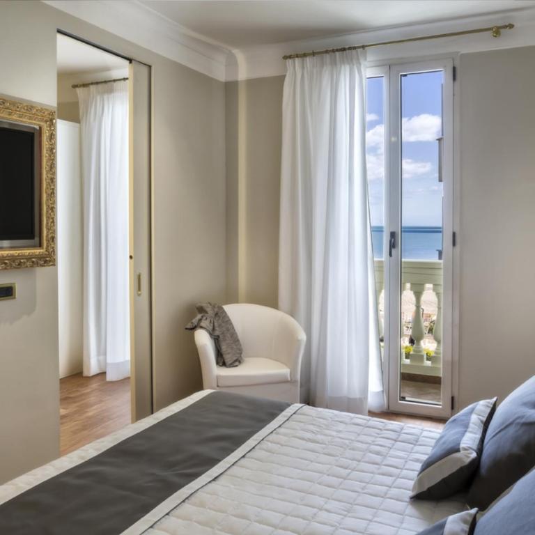 Novecento Suite Hotel - Family Suite with Balcony - 6