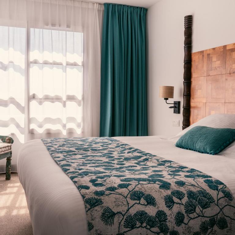 Villa Kerasy Hotel Spa - Chambre de Luxe - Côté Jardin - 10