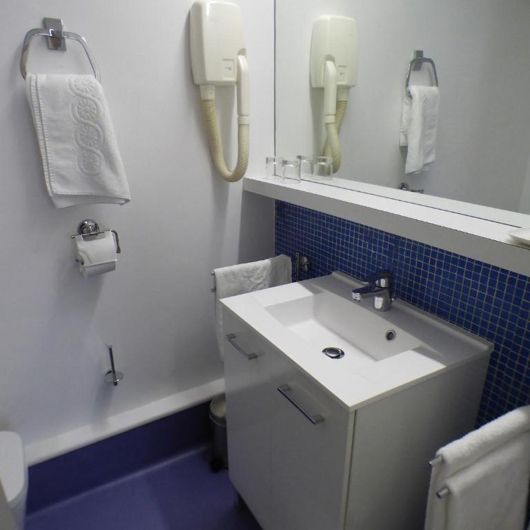 Terminus du Forez Saint-Etienne Centre Gare Chateaucreux - Chambre Triple Standard - 4