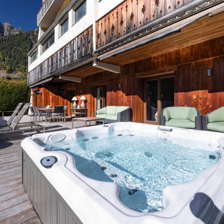 Apartment Au Bon Coin - Luxury Chamonix Hidden Haven, Mont Blanc view, Hot Tub and Garden - Superior Apartment mit Bergblick - 29