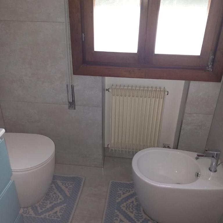 CA' Moni - Camera Doppia con Letti Singoli e Bagno in Comune - 22
