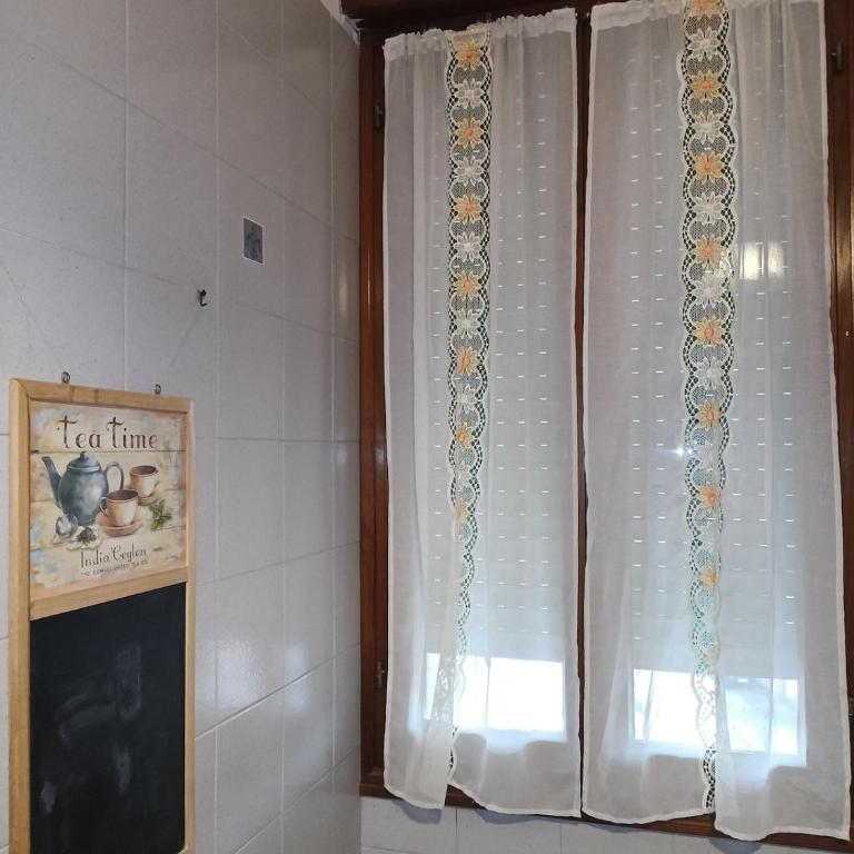 CA' Moni - Camera Doppia con Letti Singoli e Bagno in Comune - 5
