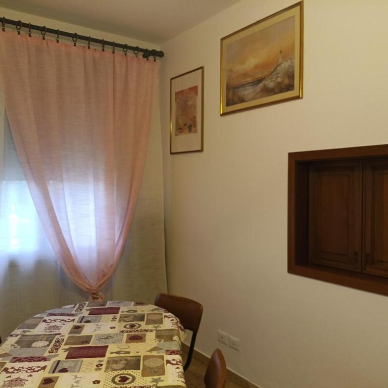 CA' Moni - Camera Doppia con Letti Singoli e Bagno in Comune - 9