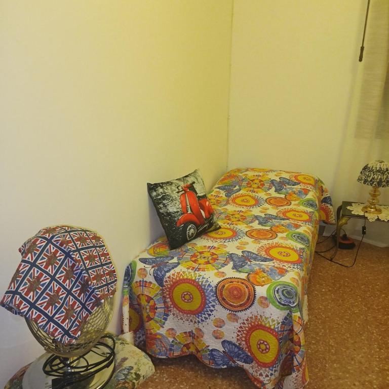 CA' Moni - Camera Doppia con Letti Singoli e Bagno in Comune - 16