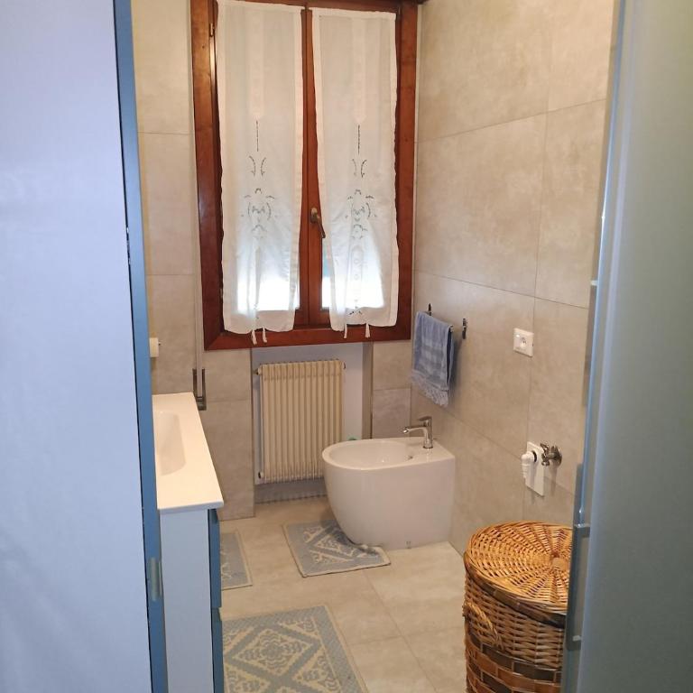 CA' Moni - Camera Doppia con Letti Singoli e Bagno in Comune - 21