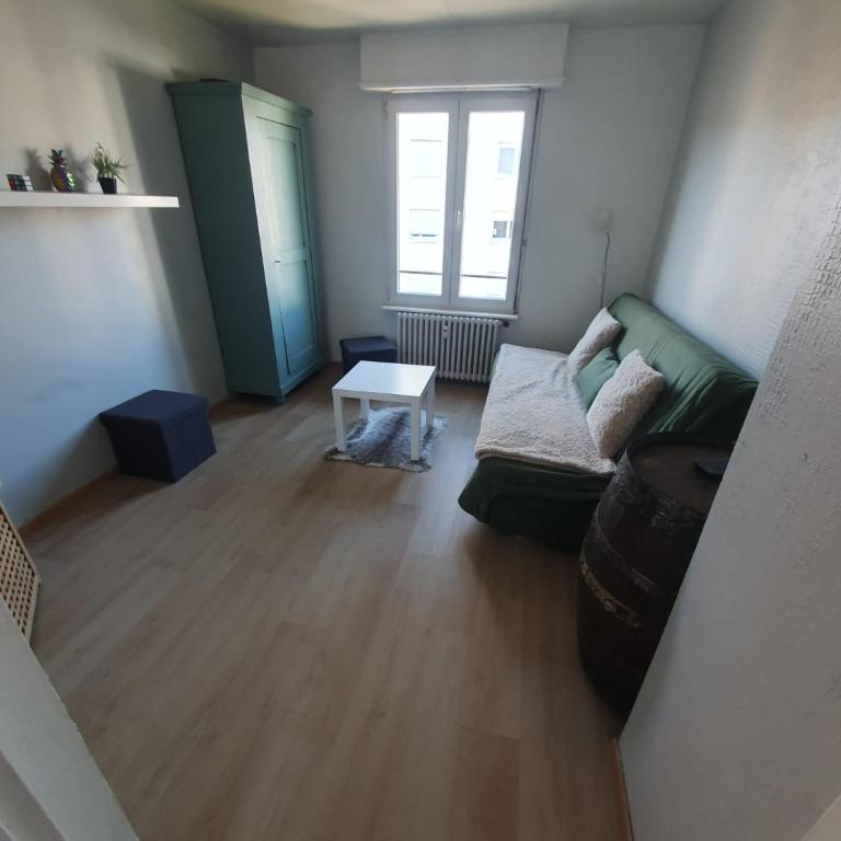 #6 : 2 pièces dernier étage très calme 40m2 - One-Bedroom Apartment - 4
