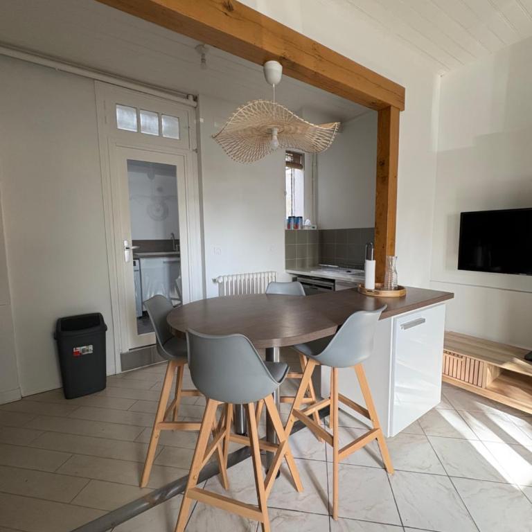 Maison du centre - 4 chambres - 9 personnes - Appartement - 12