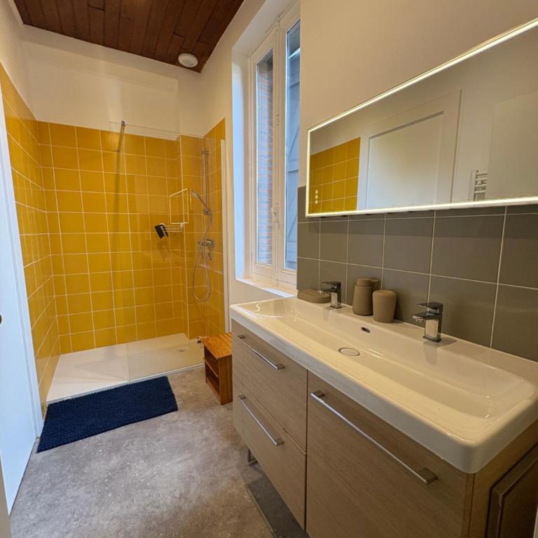 Maison du centre - 4 chambres - 9 personnes - Appartement - 17